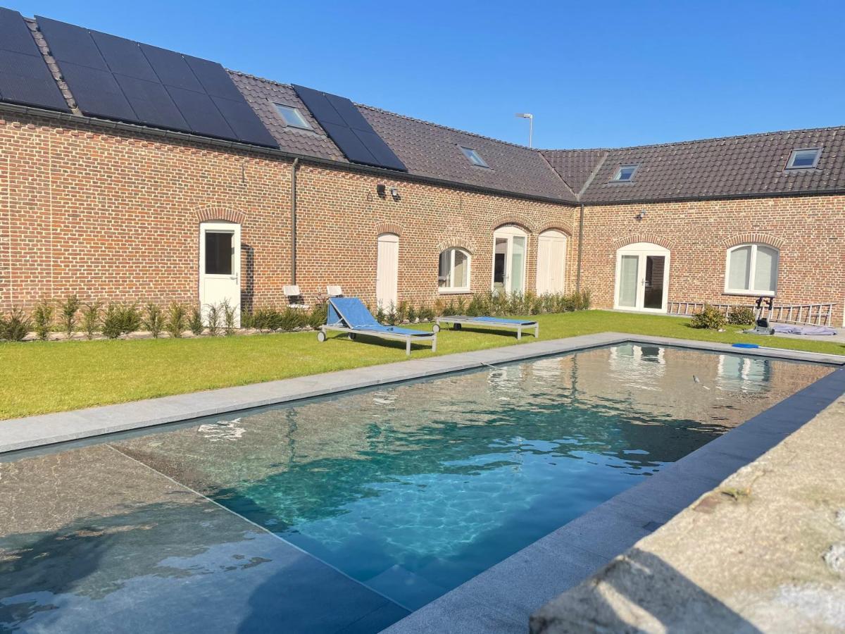 B&B Het Doctershoes Kinrooi Exterior photo